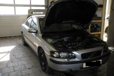 VOLVO S60 2.4 20V