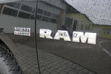 DODGE RAM 5.7l V8 291 kW